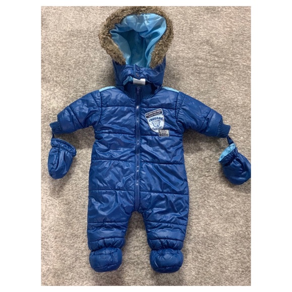 Boys snowsuit - Picture 1 of 2